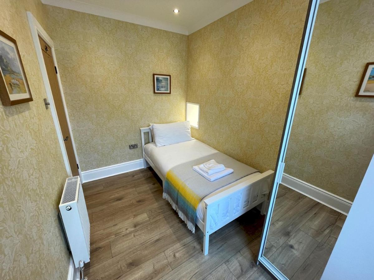 Pass The Keys Beautifully Presented 3Br Luxury Apartment Kirkcudbright Bagian luar foto
