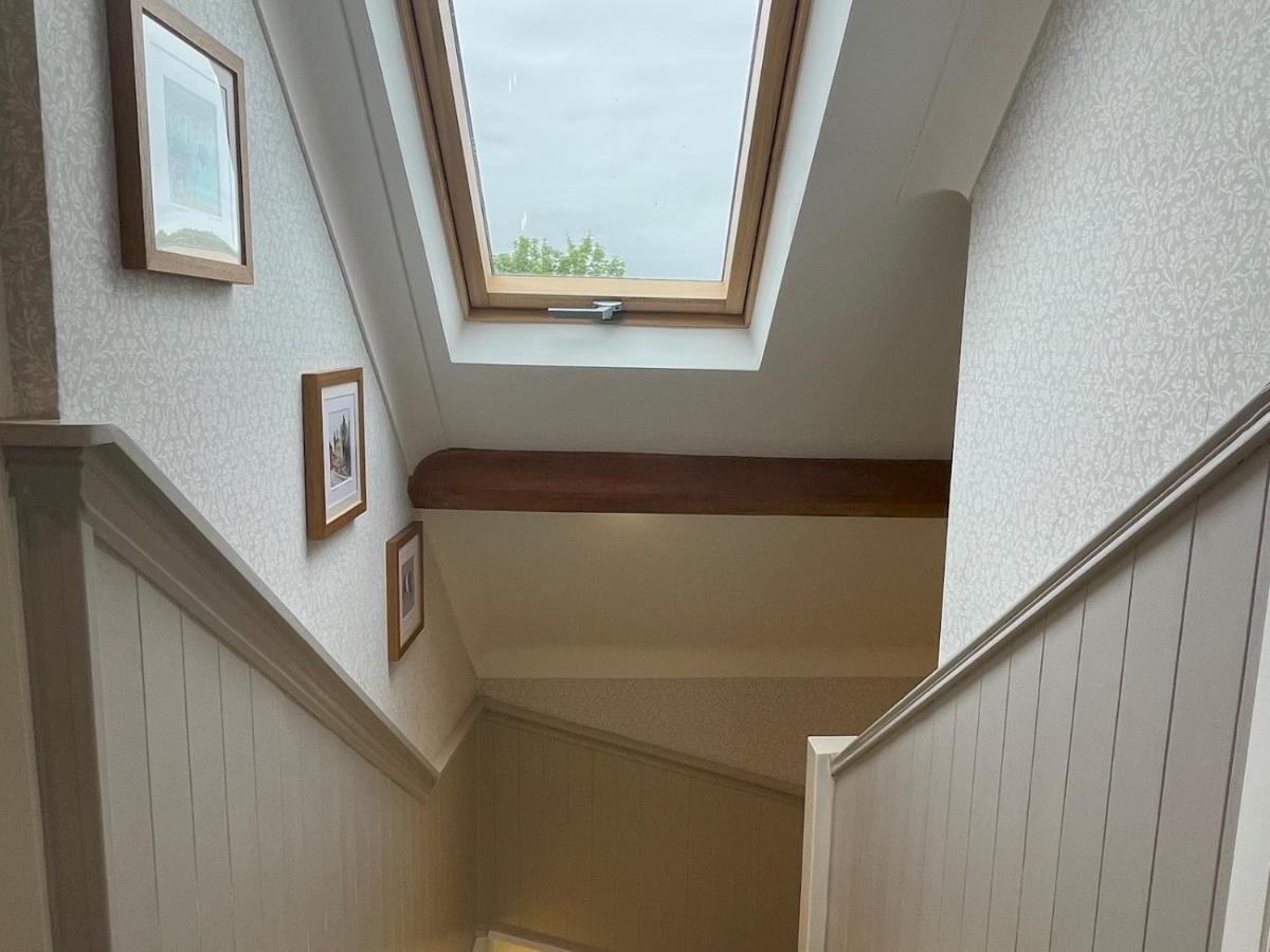 Pass The Keys Beautifully Presented 3Br Luxury Apartment Kirkcudbright Bagian luar foto